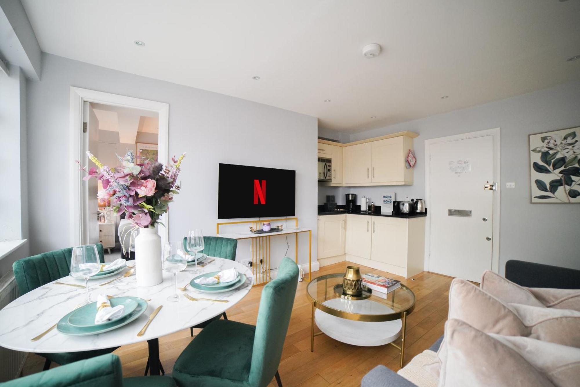 Art-Deco Apartment In Very Popular Chelsea Area ลอนดอน ภายนอก รูปภาพ